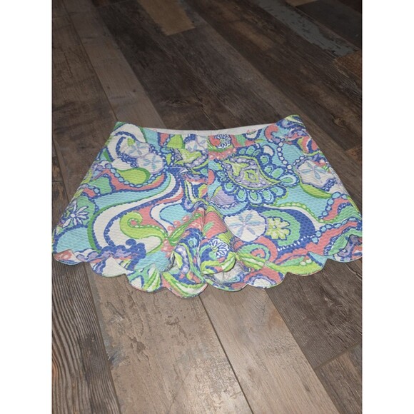 EUC! Lilly Pulitzer Conch Republic Buttercup Shorts 4 B13 - Picture 3 of 10